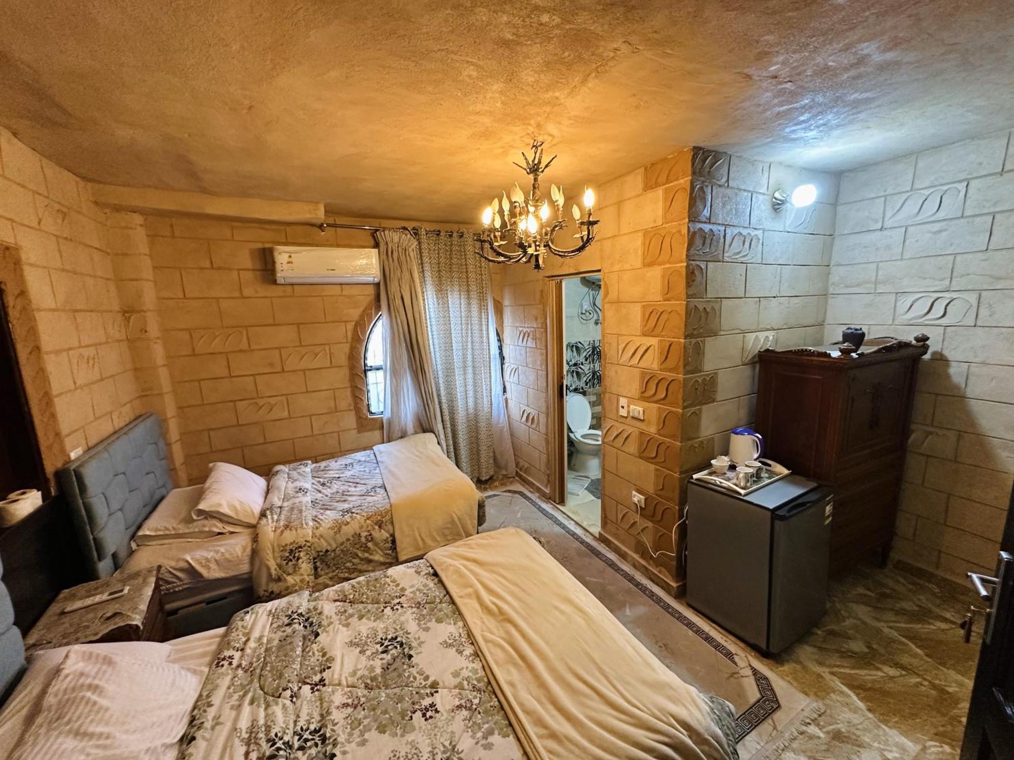 Chez L'Ami Hotel Kafret el-Gabal Buitenkant foto